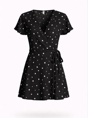 bp • Black & White Mckenna Floral Wrap Dress